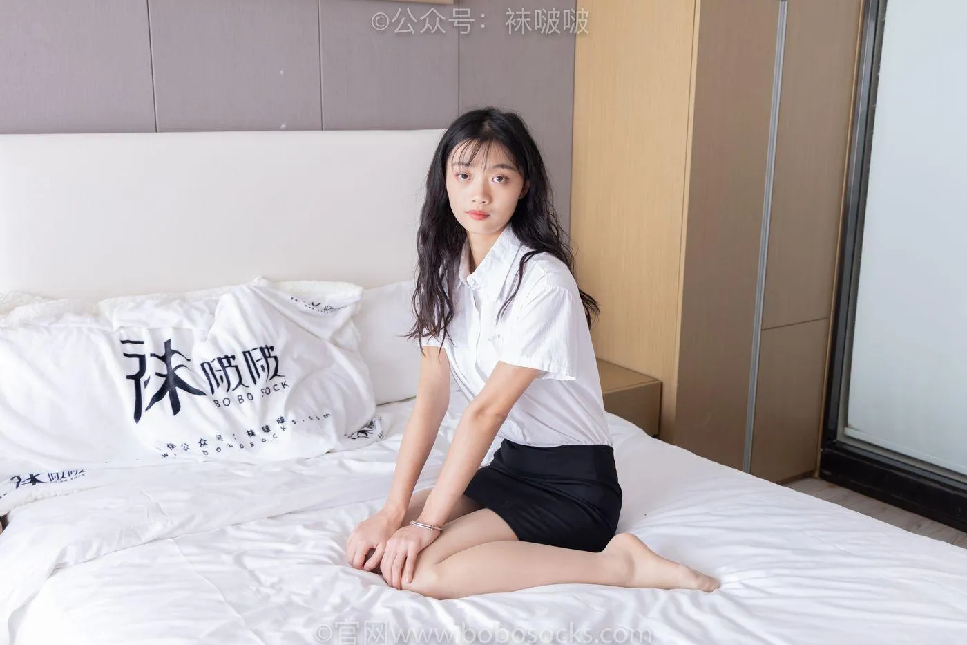[BoBoSocks袜啵啵]NO.071 涵涵-OL制服、高跟鞋、肉丝 [145P]插图2